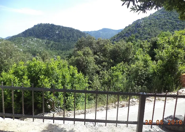 Апартаменты Isolated With A Parking Space Pasicina, Neretva Delta - Usce Neretve - 12021 Stasevica